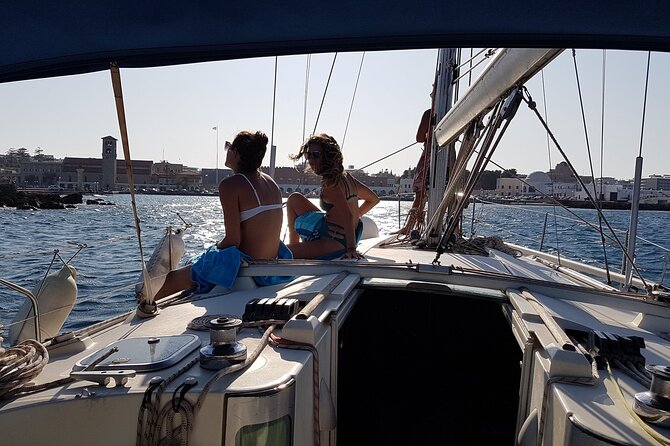 Single day Sail boat cruise with swimming, snorkeling, drinks and lunch - Lunch that earns its place in the itinerary