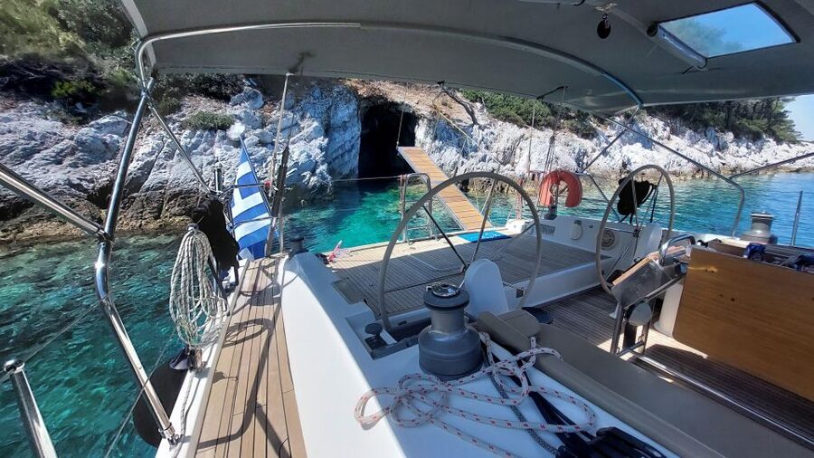 Skiathos: Full-Day Sailing Cruise with Lunch - A friendly family crew without forced entertainment
