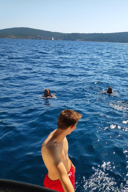 Split: Half Day Sailing Tour with Swim Stop, Snacks and Wine - Who will enjoy this sailing trip most?
