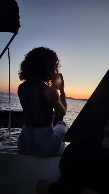 Sunset Apéritif on a 15m sailing boat - Who will enjoy this Alghero sailing trip most?
