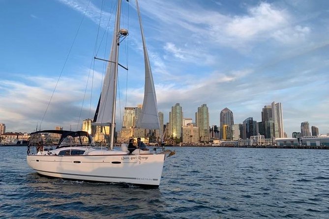 Sunset Sail Along the San Diego Skyline - Food, drinks, and celebrating a special occasion
