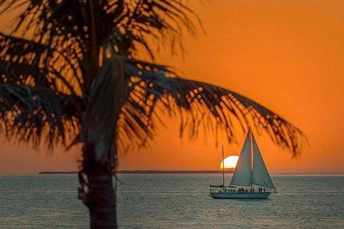 Sunset Sail in Key West with Beverages Included - What happens during the 90-minute sail