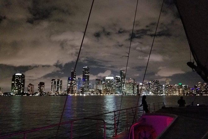 Sunset Sail in Miami: Complimentary Champagne Toast - Is $99 a fair price?