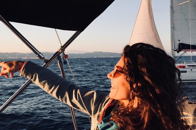 Sunset Sailing Experience w/ Live Spanish Guitar & Spanish Tapas - Practical tips for a smoother evening