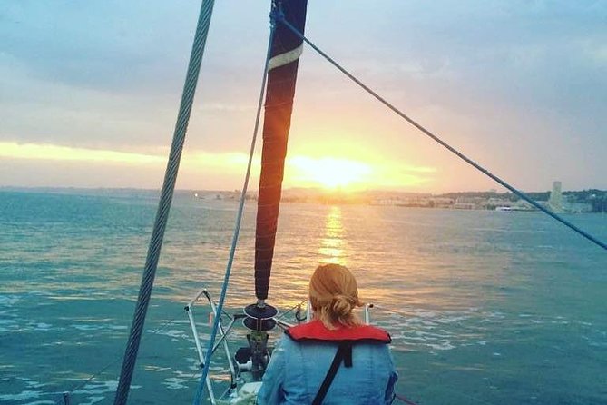 Sunset Sailing Tour On The Tagus River - Sunset, snacks and the practical comfort level