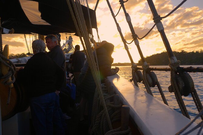 Sydney Harbour Tall Ship Twilight Dinner Cruise - The first hour: dinner, stories, and old Sydney