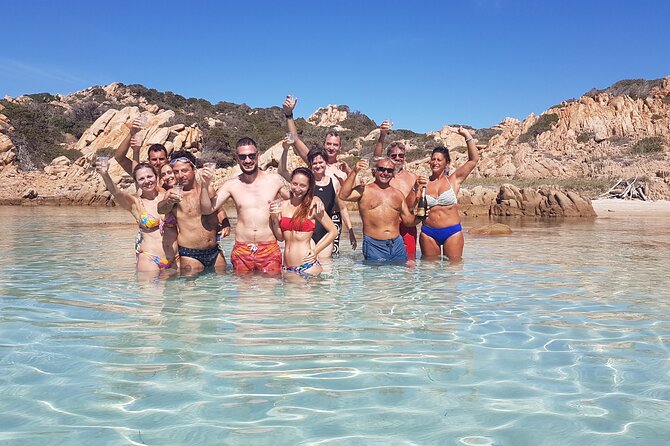Tour Sailboat 15 mt. BOARDING FROM LA MADDALENA islands Archipelago - Cala Santa Maria gives you beach time