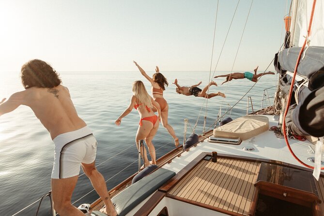 Unique 2 masts Classic Sailing Yacht in Barcelona - What makes this Barcelona sailing trip worth considering