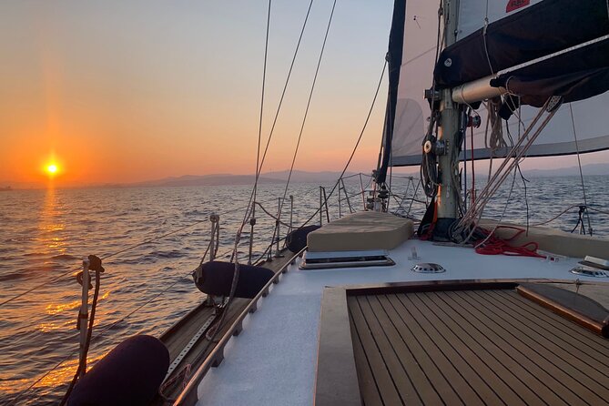 Unique 2 masts Classic Sailing Yacht in Barcelona - Adding cava, tapas, or a full meal