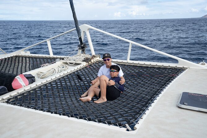 West Oahu Dolphin Watch and Snorkel Sail with Lunch - Who will get the most from this excursion